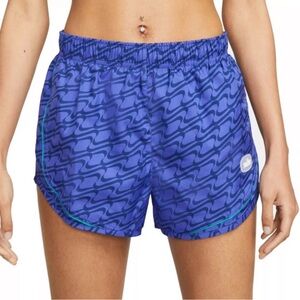 Nike drifit tempo women’s shorts